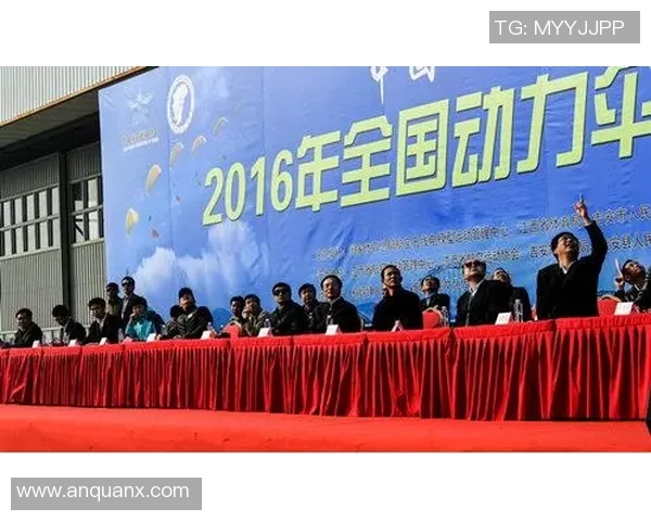 阿联酋迪拜盛大举办世界动力伞锦标赛吸引全球顶尖选手齐聚一堂